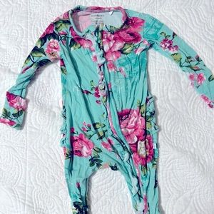 Posh Peanut footed outfit. 0-3 months.